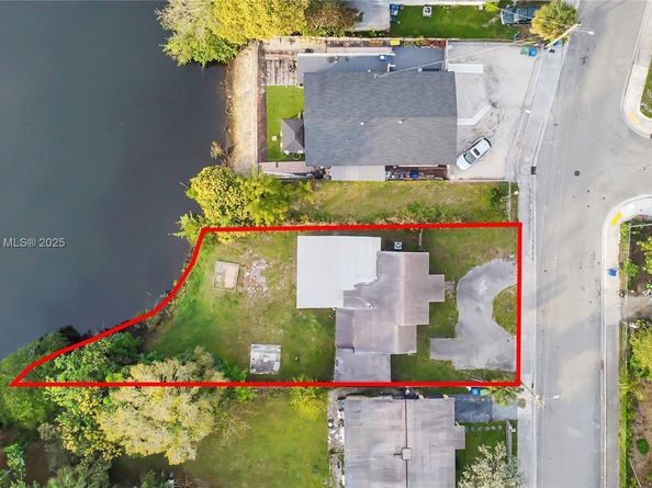 649 NW 24th Ave, Fort Lauderdale FL 33311