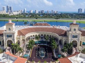 412 SW 10 St, Hallandale Beach FL 33009