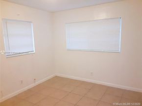 412 SW 10 St, Hallandale Beach FL 33009