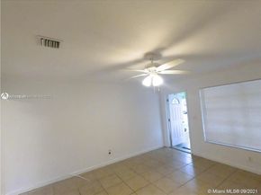 412 SW 10 St, Hallandale Beach FL 33009