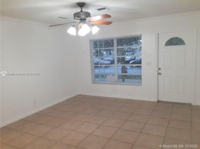 412 SW 10 St, Hallandale Beach FL 33009