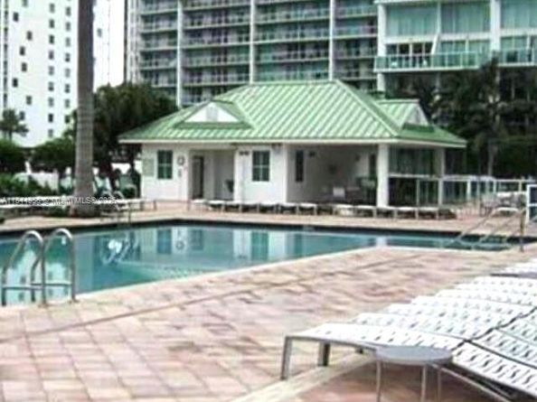 31 SE 5th St 2911, Miami FL 33131