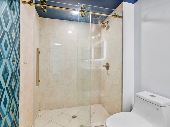 31 SE 5th St 2911, Miami FL 33131