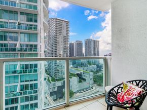 31 SE 5th St 2911, Miami FL 33131