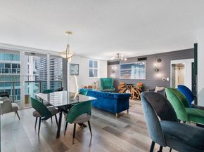 31 SE 5th St 2911, Miami FL 33131