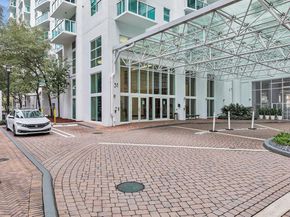 31 SE 5th St 2911, Miami FL 33131