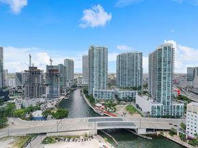 31 SE 5th St 2911, Miami FL 33131
