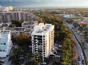 77 Crandon Blvd 3C, Key Biscayne FL 33149