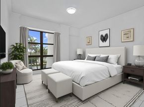 77 Crandon Blvd 3C, Key Biscayne FL 33149