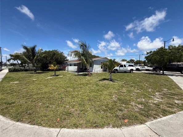 1701 NW 6th Ave, Pompano Beach FL 33060