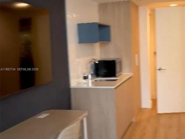 159 NE 6th St 1804, Miami FL 33132