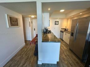 13499 Biscayne Blvd 1013, North Miami FL 33181