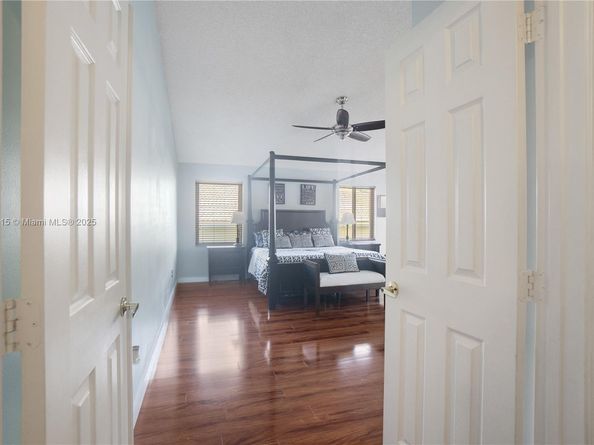 801 NW 156th Ave, Pembroke Pines FL 33028