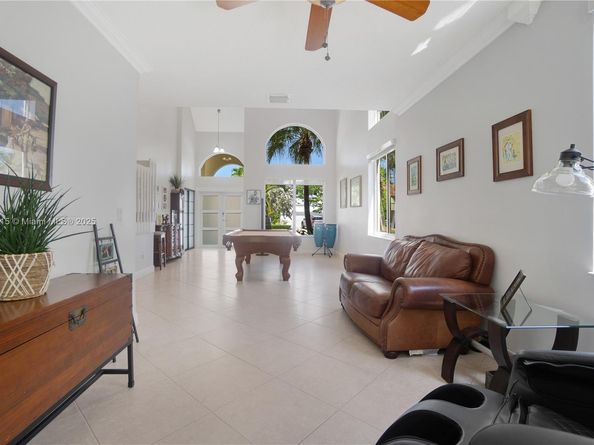 801 NW 156th Ave, Pembroke Pines FL 33028