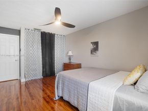 801 NW 156th Ave, Pembroke Pines FL 33028