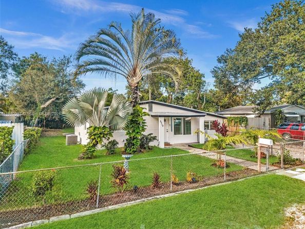5710 Raleigh St, Hollywood FL 33021