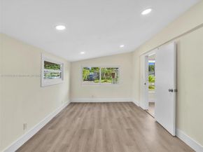 5710 Raleigh St, Hollywood FL 33021