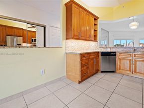 7675 Granville Dr 402, Tamarac FL 33321