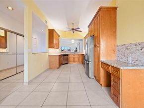 7675 Granville Dr 402, Tamarac FL 33321