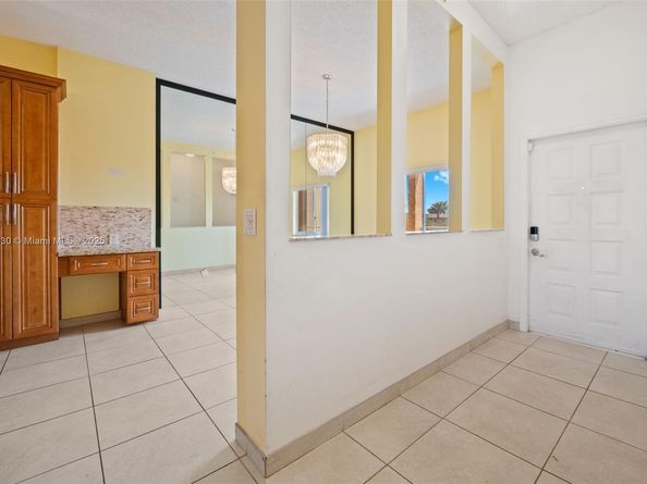 7675 Granville Dr 402, Tamarac FL 33321