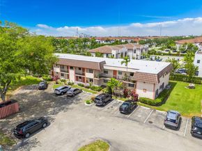 821 NE 207th Ln 1105, Miami FL 33179