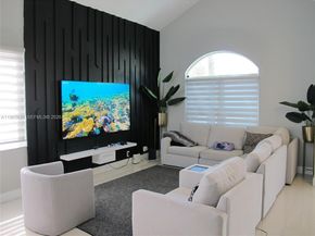 5285 NW 112th Ter, Coral Springs FL 33076