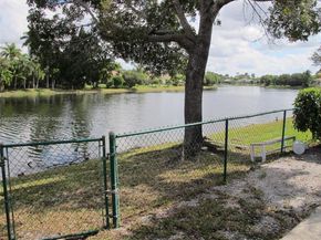 5285 NW 112th Ter, Coral Springs FL 33076