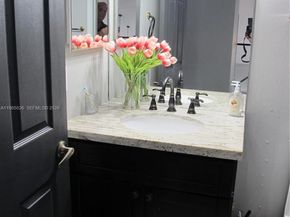 5285 NW 112th Ter, Coral Springs FL 33076