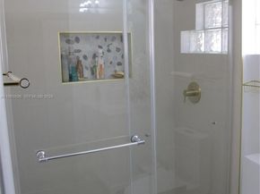 5285 NW 112th Ter, Coral Springs FL 33076