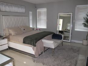 5285 NW 112th Ter, Coral Springs FL 33076