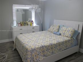 5285 NW 112th Ter, Coral Springs FL 33076