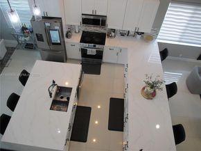 5285 NW 112th Ter, Coral Springs FL 33076