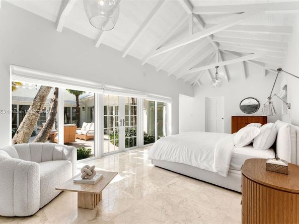 6675 Roxbury Ln, Miami Beach FL 33141