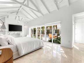 6675 Roxbury Ln, Miami Beach FL 33141