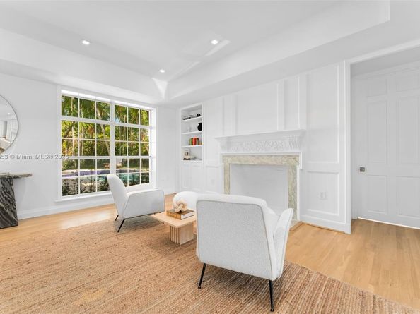 6675 Roxbury Ln, Miami Beach FL 33141