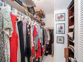 541 Blue Heron Dr 205, Hallandale Beach FL 33009