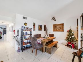 541 Blue Heron Dr 205, Hallandale Beach FL 33009