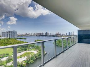 16385 Biscayne Blvd 1601, North Miami Beach FL 33160