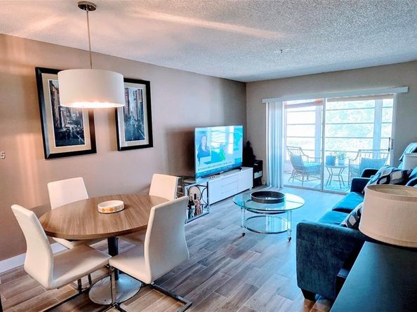 9480 Sunrise Lakes Blvd 306, Sunrise FL 33322