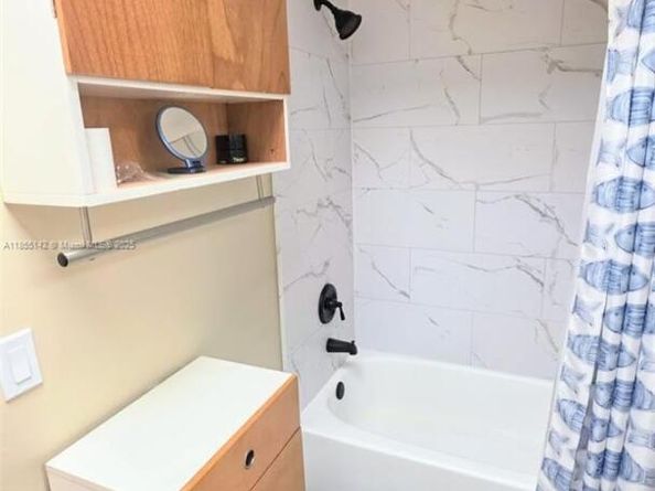 9480 Sunrise Lakes Blvd 306, Sunrise FL 33322