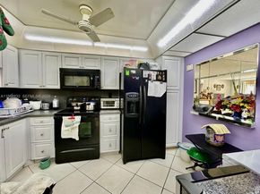 8960 S Hollybrook Blvd 109, Pembroke Pines FL 33025