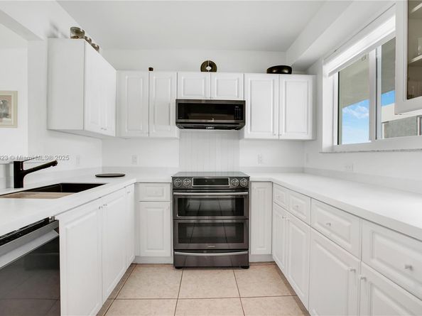 7800 Collins Ave 502, Miami Beach FL 33141