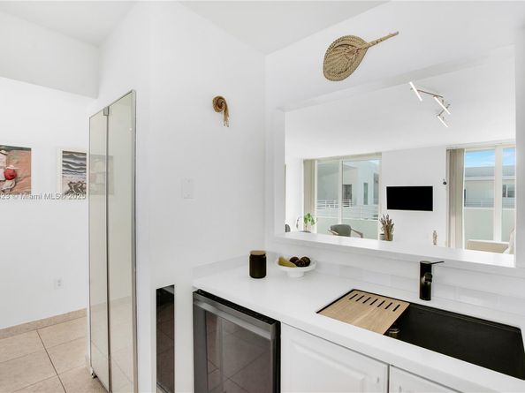 7800 Collins Ave 502, Miami Beach FL 33141