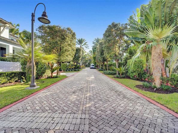 7800 Collins Ave 502, Miami Beach FL 33141