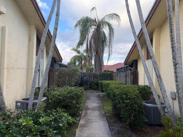 13680 Yarmouth Ct C, Wellington FL 33414