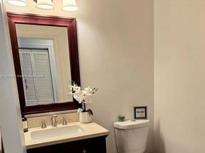547 Cascade Falls Dr, Weston FL 33327