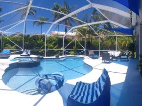 547 Cascade Falls Dr, Weston FL 33327