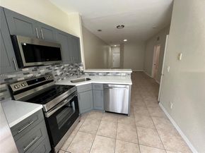 85 SW 16 Av ., Homestead FL 33030
