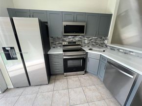 85 SW 16 Av ., Homestead FL 33030