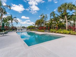 4731 Grapevine Way, Davie FL 33331